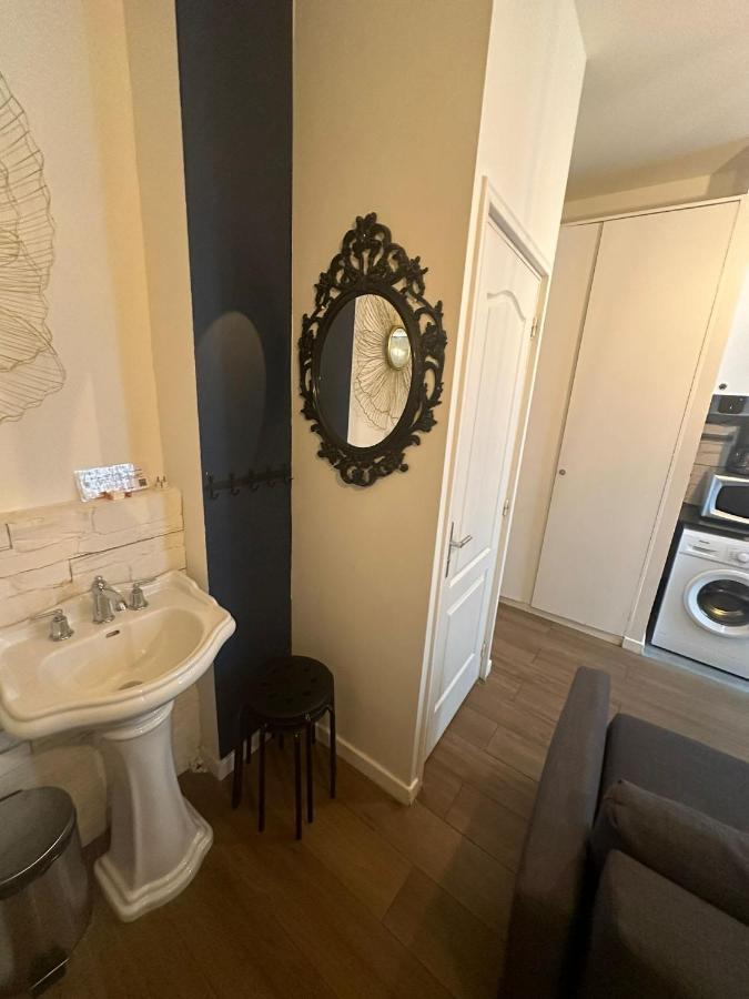 Super Location Meets Charming Studio -Ecole Militaries Champ De Mars - 7Th Arrondisment Apartman Párizs Kültér fotó